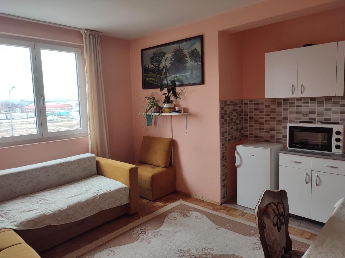 Kruševac Apartman Una מראה חיצוני תמונה